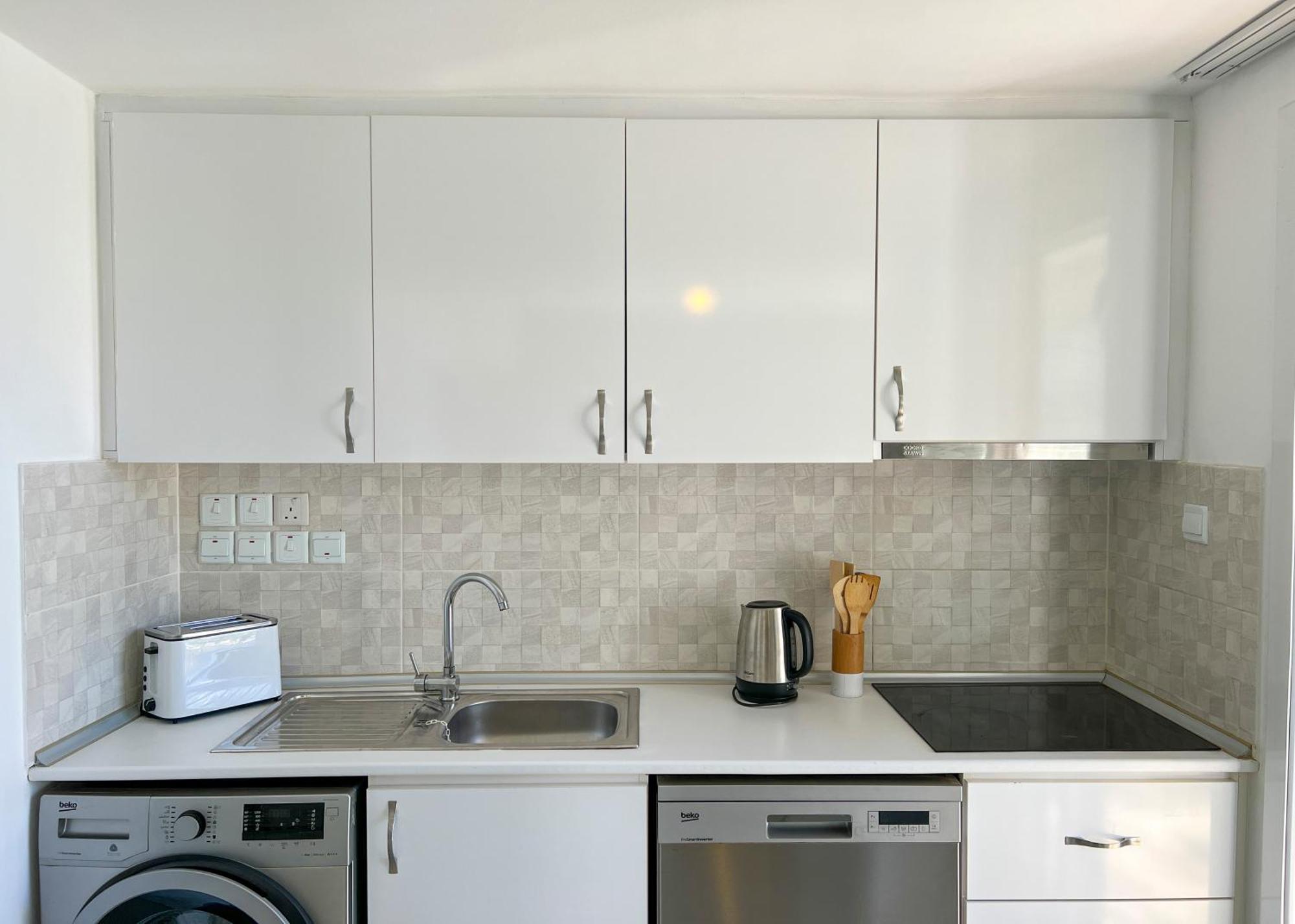 Garden Loft Apt With Pool In Alsancak Kyrenia Кирения Экстерьер фото